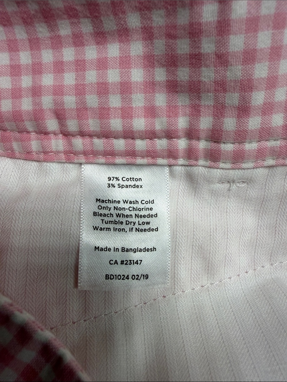Talbots Pink Gingham Perfect Short with 5 inch inseam. - Picture 4 of 6